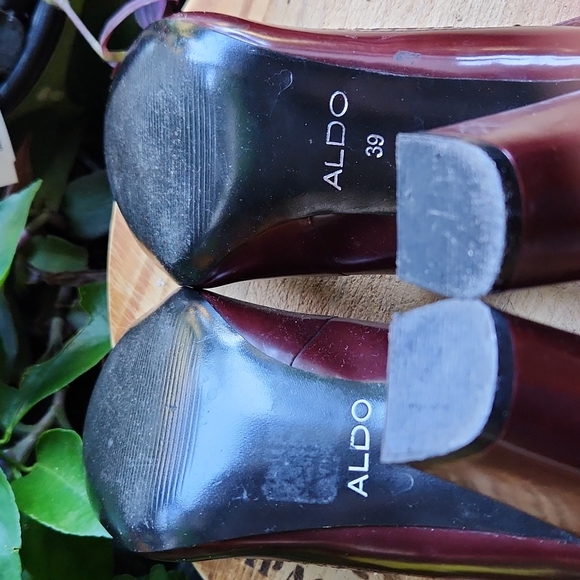 8M Burgundy Wine Dark Red Brogued Patent Aldo T-strap Round-Toe Mary Janes Vegan - Picture 10 of 10